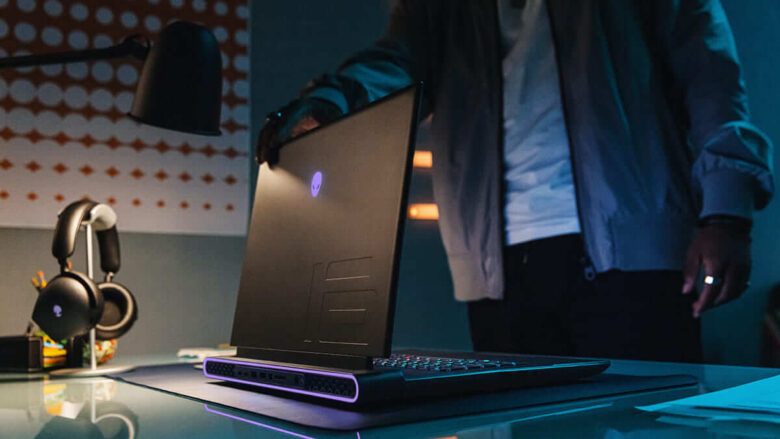 Alienware m16 