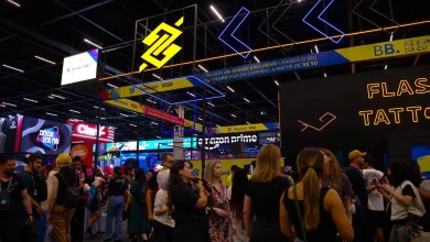 W7M marca presença na CCXP 2025 com loja temática no estande do Banco do Brasil