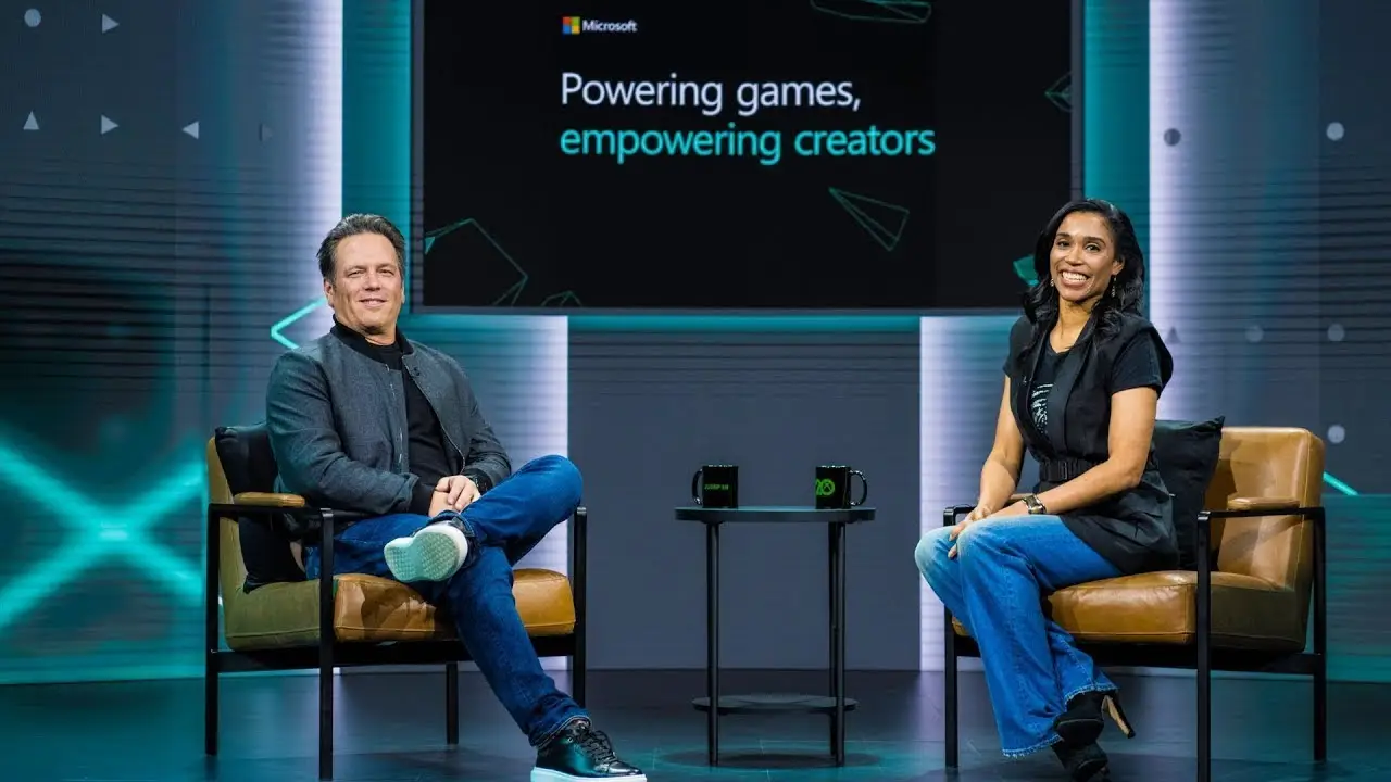 Phil Spencer e Sarah Bond